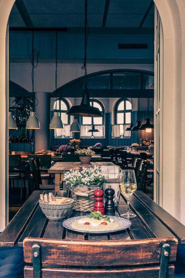 Gasthaus & Hotel Bischoff โรดเกา ภายนอก รูปภาพ